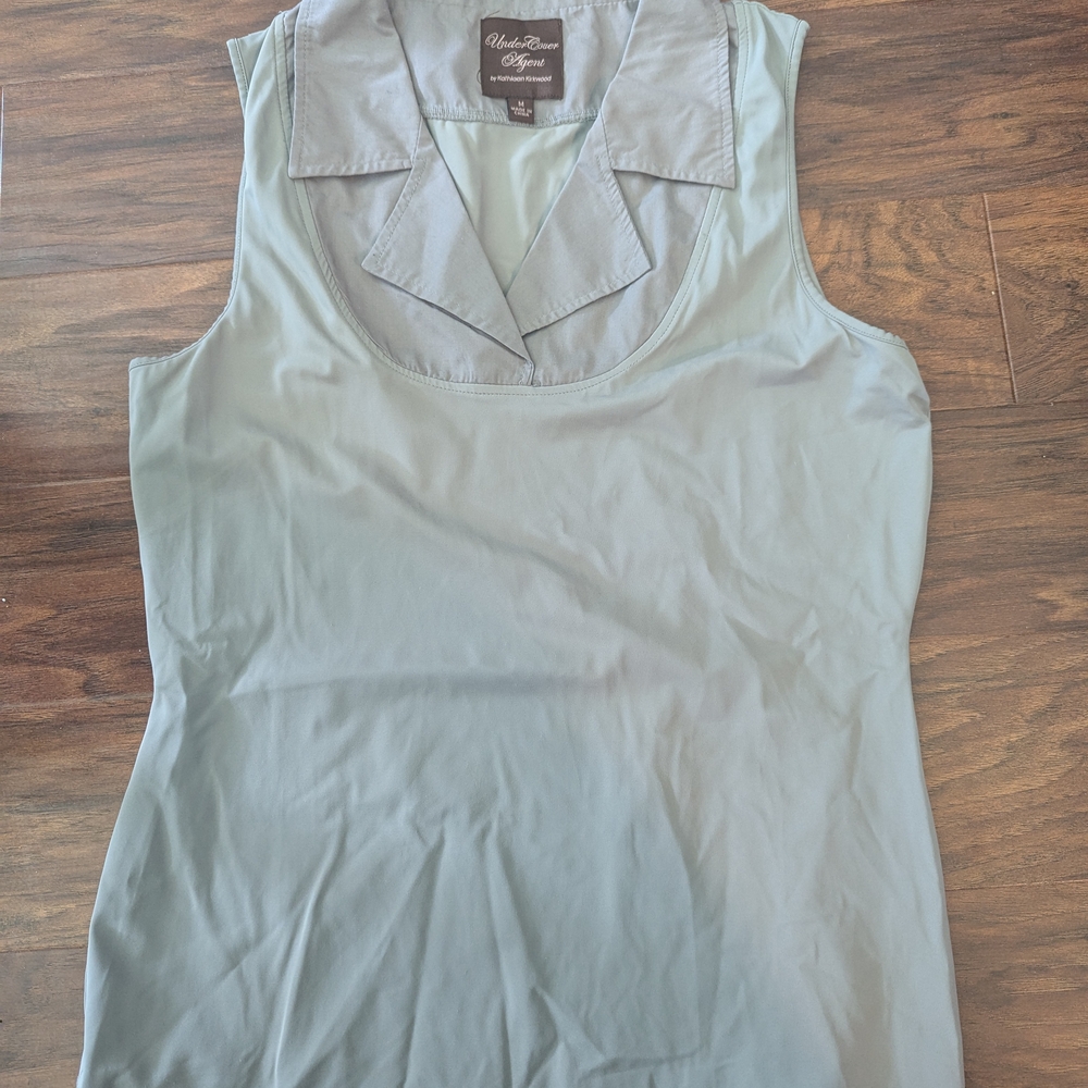 Women's Sleeveless Top in Gray by Undercover Agent